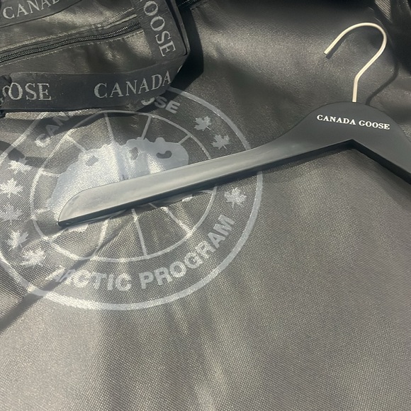 Canada Goose Box, Hangar & Garment Bag -authentic - Picture 8 of 10
